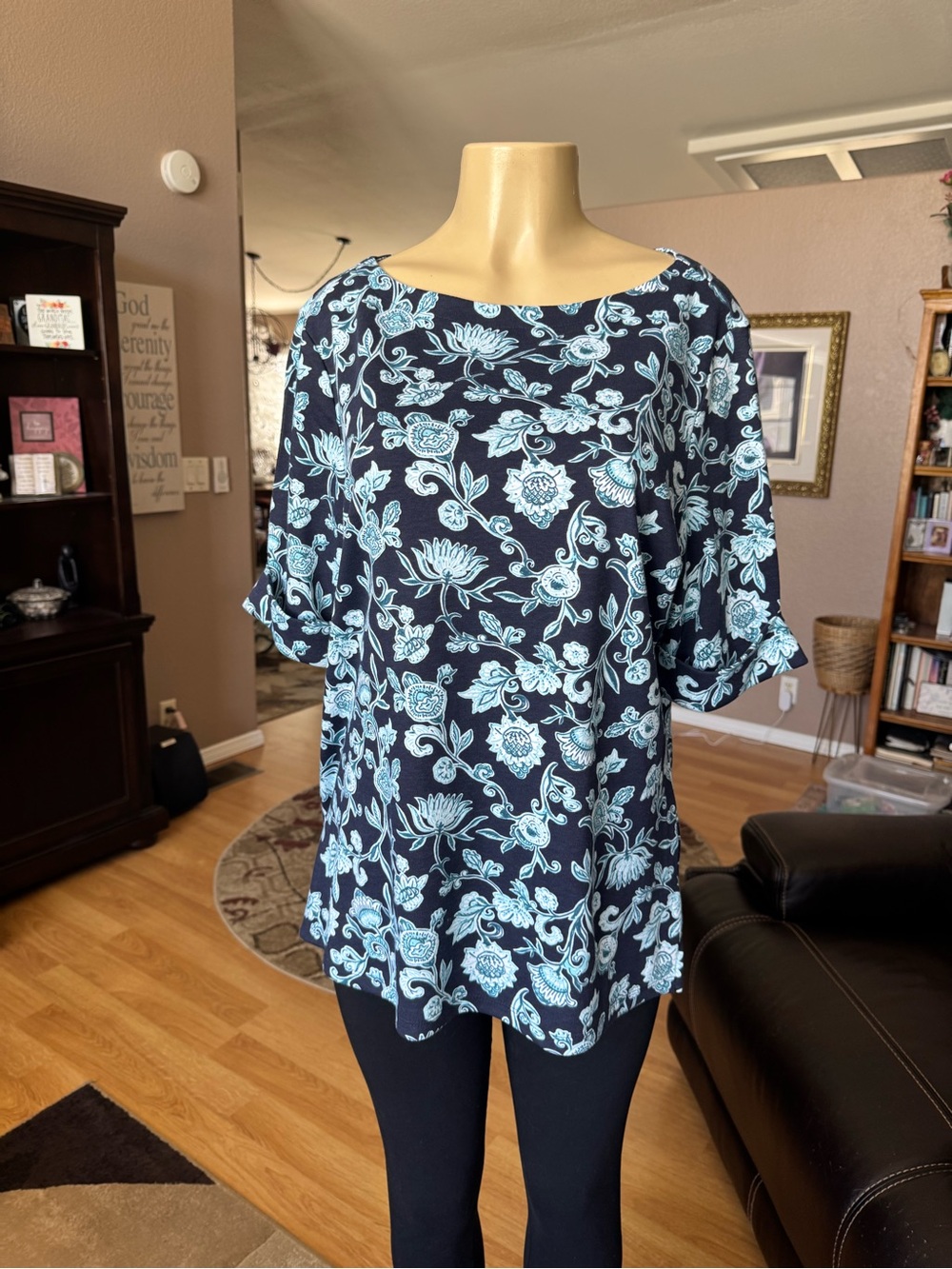 Style & Co navy background w/light blue floral print blouse-size 1X-NWT